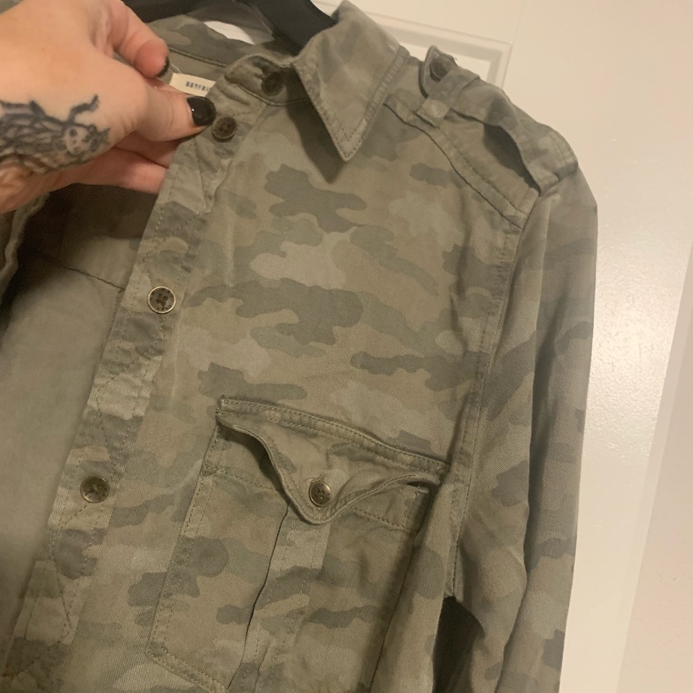 Camo American Eagle Button-Down Top - image 2